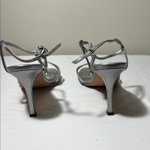 Manolo Blahnik Metallic Silver Heels - Picture 4 of 5